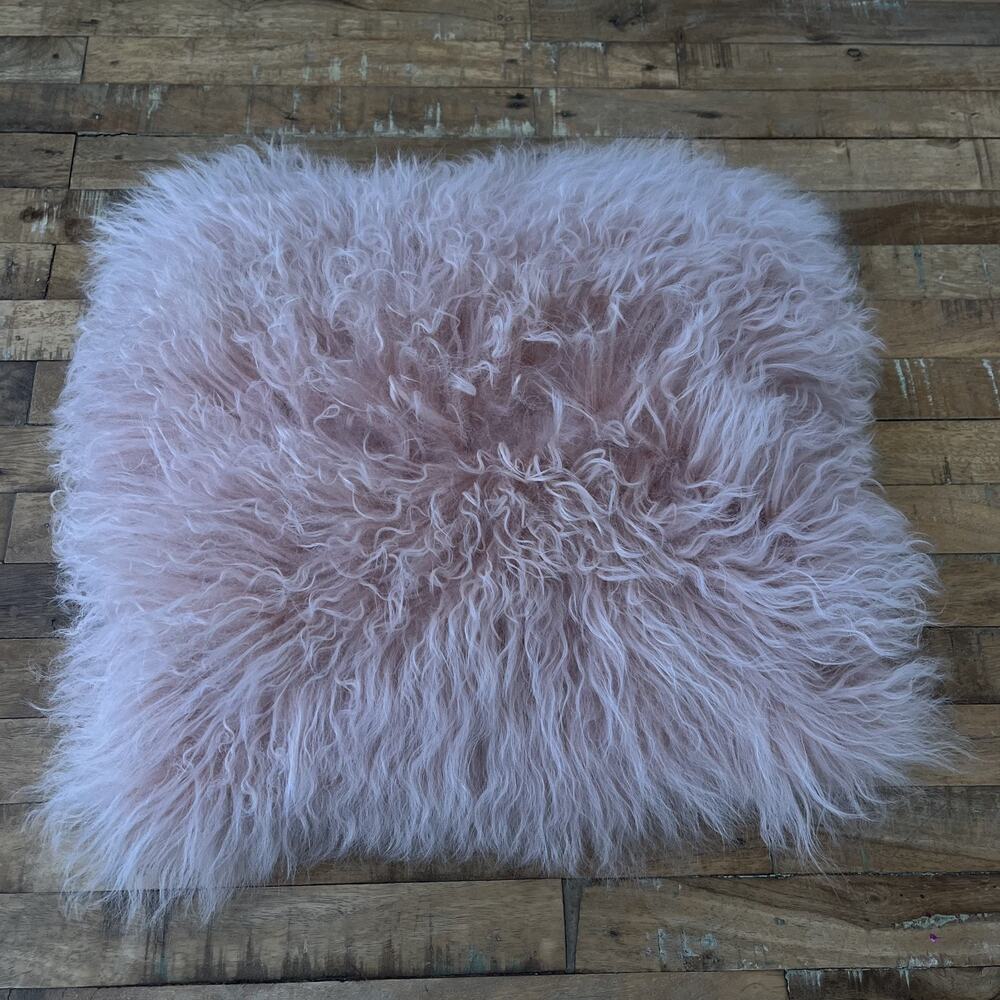 Saro Lifestyle Mongolian Lamb Fur Pillow 15 in x 15 in Muted Pink